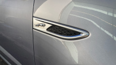 Jaguar E-Pace 1.5 P300e R-Dynamic SE 5dr Auto Estate